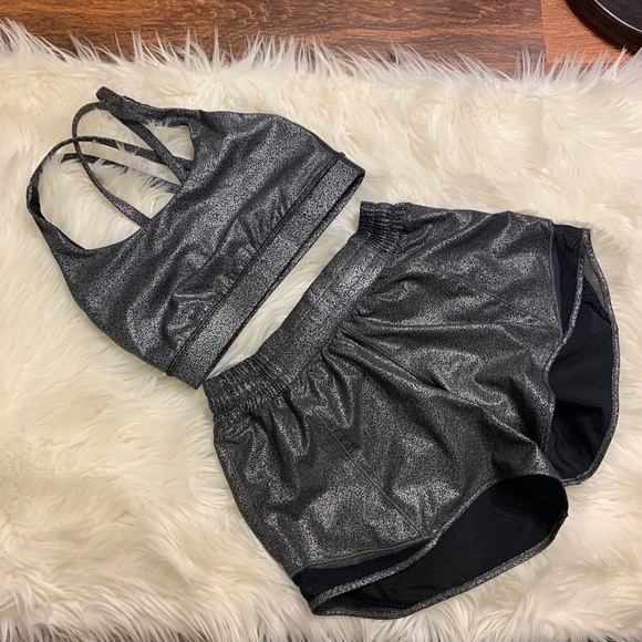 lululemon athletica Pants - Lululemon Luminosity Foil Print Bra & Short Bundle